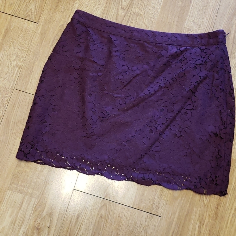Aritzia Talula mulberry lace Etta mini skirt sz 2